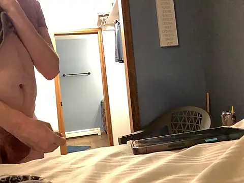 Hebrewhammers42 online show from March 18, 4:07 am