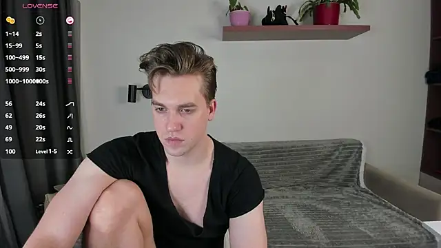 AustinButler online show from December 15, 8:36 pm