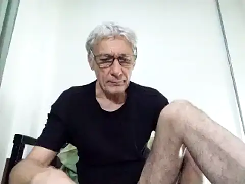 BIGUNCUTHARDCOCK online show from March 12, 1:25 am