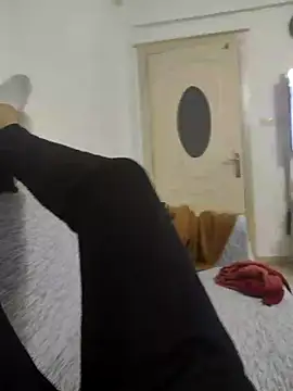 Snapshot of modelturanist27 chatting on October 25, 11:39 pm modelturanist27 online show from October 25, 11:39 pm