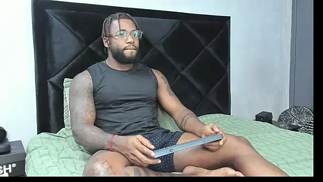 Dancelwashington online show from December 14, 2:23 am