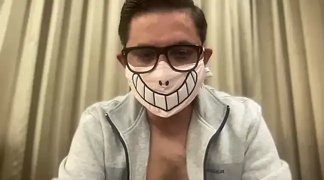 Snapshot of slavekinky001 chatting on December 30, 8:25 pm slavekinky001 online show from December 30, 8:25 pm