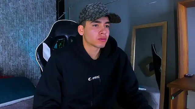 Mike 0233  online show from March 14, 3:26 am