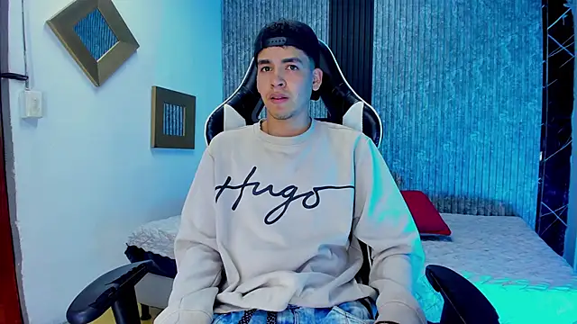 Mike 0233  online show from December 5, 5:03 am