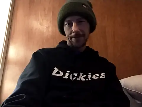 elmerfuddin87 online show from December 3, 3:45 am