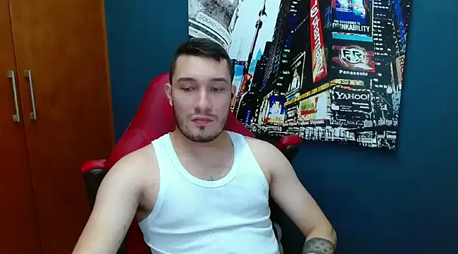 Snapshot of Airon_Blade chatting on December 30, 10:34 pm Airon Blade online show from December 30, 10:34 pm