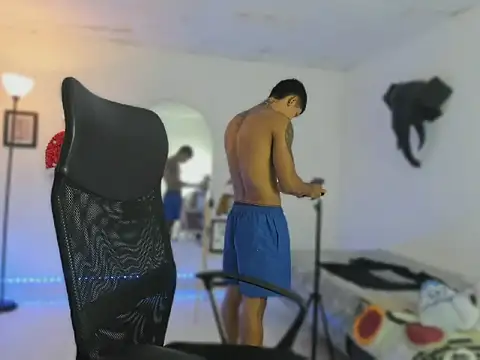 slim master12 online show from December 5, 10:50 pm