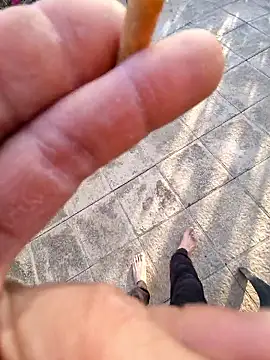 robertilevis online show from February 25, 4:52 pm