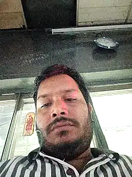 DeepakXxxR86 online show from December 14, 8:16 pm