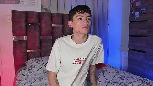 Angelo 018 online show from January 15, 1:31 pm