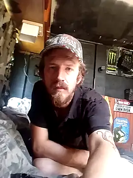 Snapshot of hothippie420 chatting on September 14, 5:37 pm hothippie420 online show from September 14, 5:37 pm