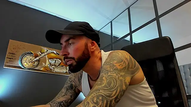 AronGrant online show from October 28, 10:40 am