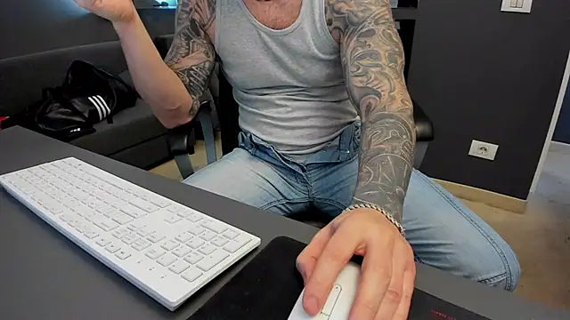 AronGrant online show from March 20, 8:20 am