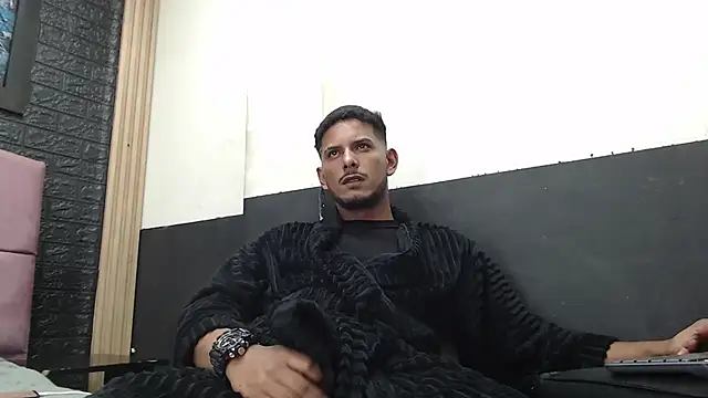 Snapshot of Chris_Dick23 chatting on October 11, 4:05 am Chris Dick23 online show from October 11, 4:05 am