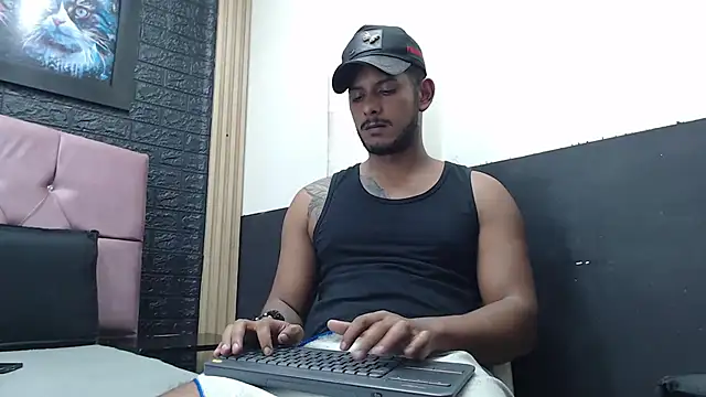 Snapshot of Chris_Dick23 chatting on October 9, 5:34 am Chris Dick23 online show from October 9, 5:34 am