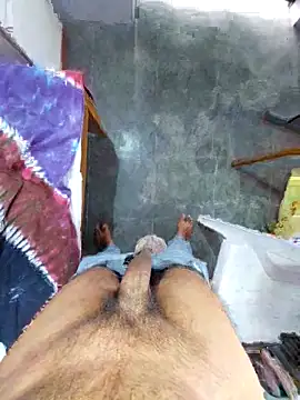 studboy1111 online show from September 27, 6:22 am