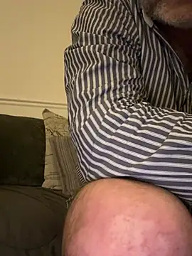 Shyboy817 online show from February 4, 7:42 pm