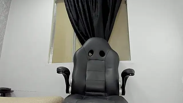 andrew rose  online show from March 19, 4:34 pm