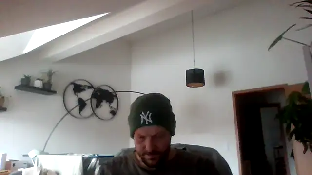 BennyLommy online show from February 13, 2:22 pm