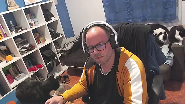 ravingr4d4 online show from November 2, 10:14 pm