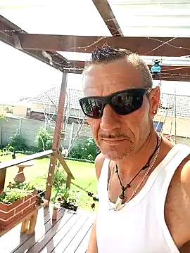 Bbboy42 online show from December 20, 7:22 am