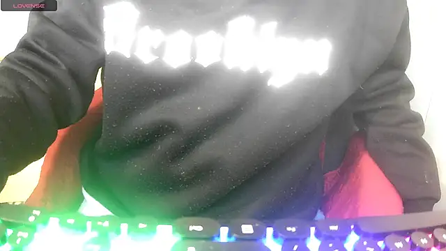 ladonatella online show from March 9, 9:25 am