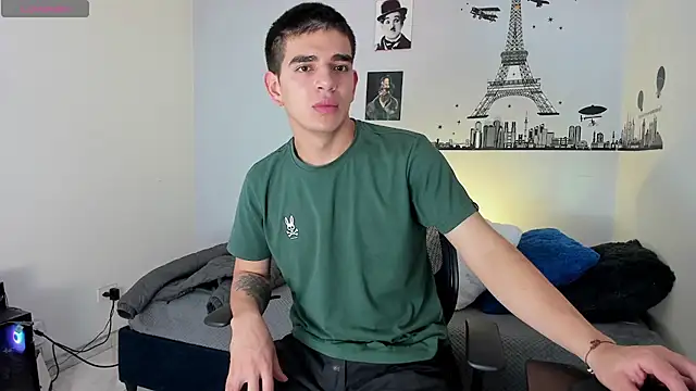 Snapshot of Ares_Johnson chatting on December 16, 5:22 pm Ares Johnson online show from December 16, 5:22 pm