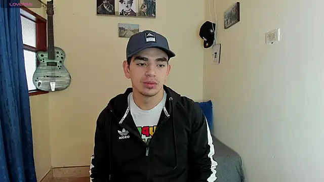 Snapshot of Ares_Johnson chatting on January 24, 4:17 pm Ares Johnson online show from January 24, 4:17 pm
