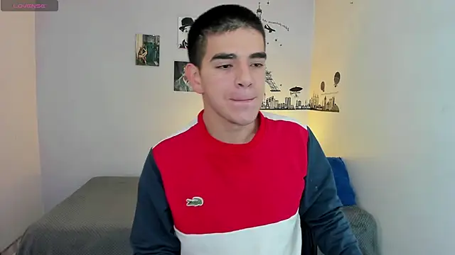 Snapshot of Ares_Johnson chatting on December 12, 3:37 pm Ares Johnson online show from December 12, 3:37 pm
