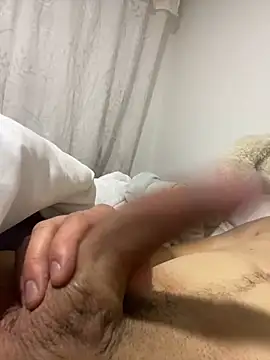 DanielGomez9 online show from December 17, 4:34 am