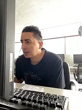 DanielGomez9 online show from February 3, 1:30 pm