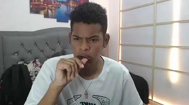 boylittle19cm online show from March 1, 5:49 pm