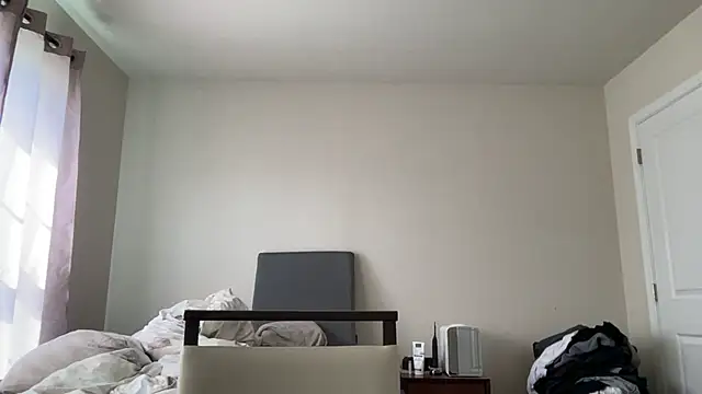 SluggishChase99 online show from April 15, 3:12 pm