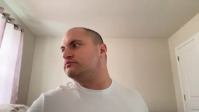 SluggishChase99 online show from February 17, 3:22 pm