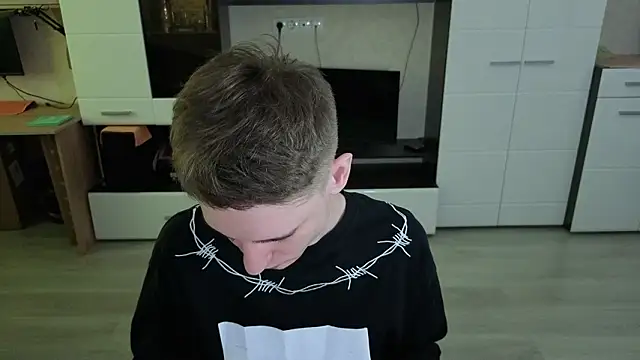 angryzan online show from February 18, 6:44 am