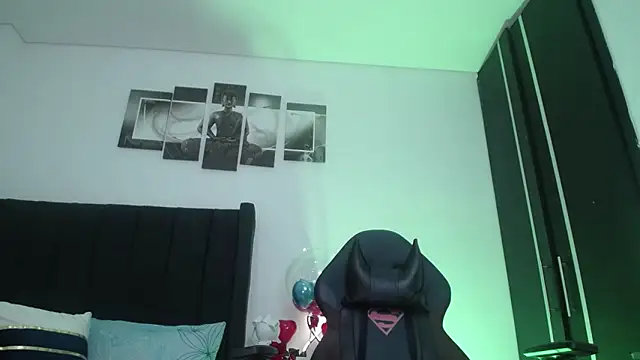 muscle ares online show from February 18, 10:49 am