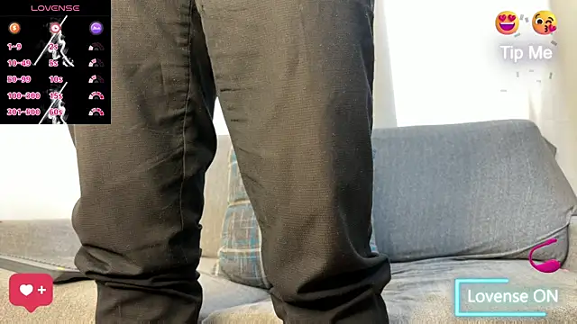 Tom blunt96 online show from November 8, 12:30 pm