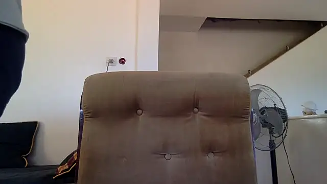 boycudi online show from December 5, 1:28 pm