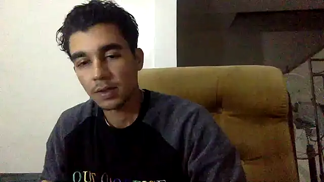 boycudi online show from December 2, 9:48 pm