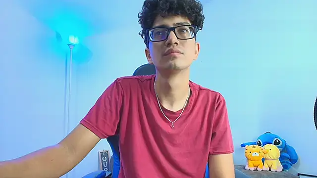 TylerWhite  online show from October 24, 4:25 am