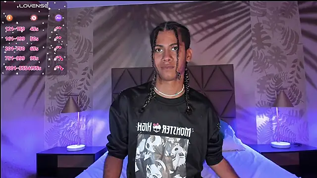 Maxim-Walker online show from November 11, 3:44 am