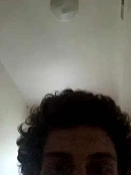 Snapshot of pantslesstraveler_plt chatting on October 3, 10:48 pm pantslesstraveler plt online show from October 3, 10:48 pm