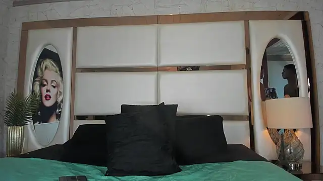 ALAN SANTHOS online show from November 6, 5:21 am