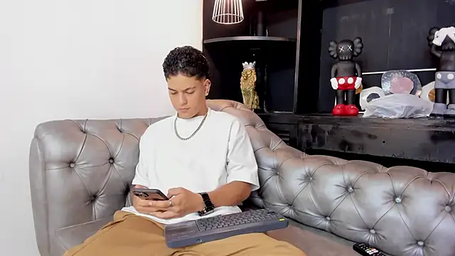 Levy Steve online show from March 20, 5:13 am