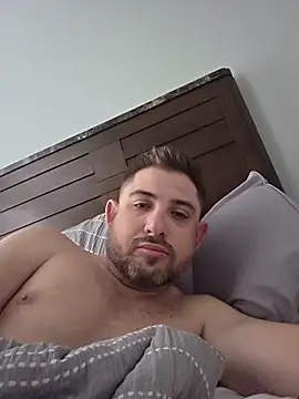 caliguy37 online show from June 4, 6:36 pm