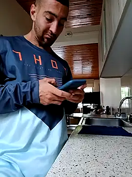 sebasxx97 online show from December 3, 2:27 pm