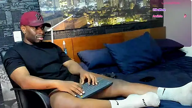thomas santtos1 online show from February 17, 11:09 pm