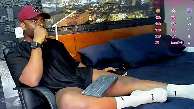 thomas santtos1 online show from March 3, 1:37 pm