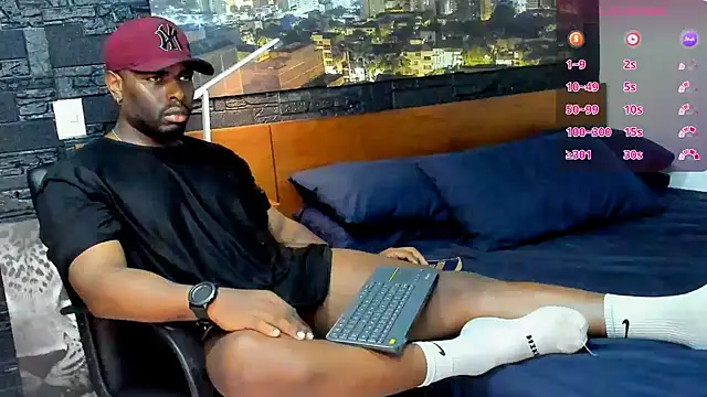 thomas santtos1 online show from March 3, 11:45 pm