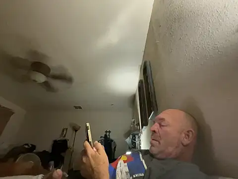 Snapshot of TXCowboy420 chatting on March 8, 12:09 am TXCowboy420 online show from March 8, 12:09 am